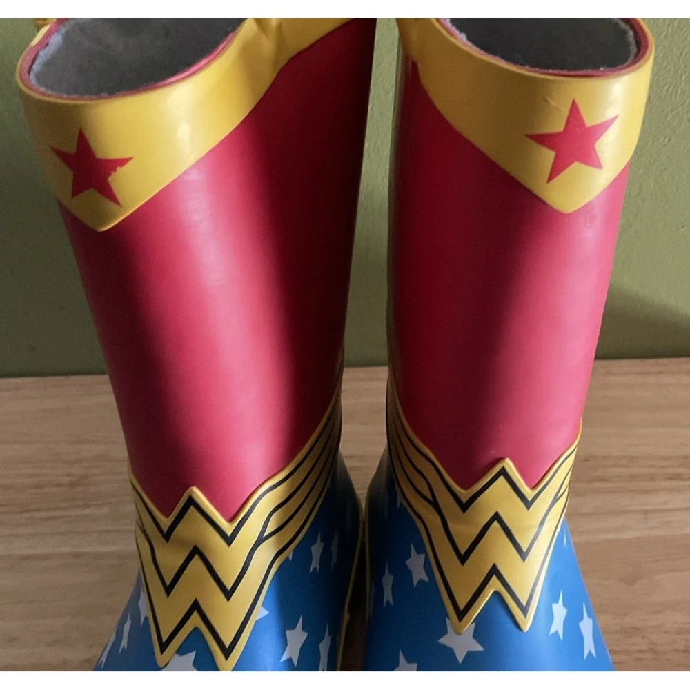 Western Chief Wonder Woman Rain Boots, Kids‎ Size 3